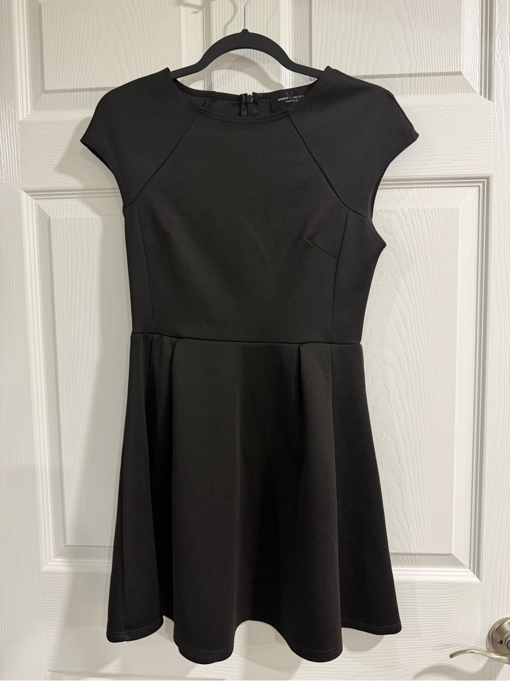 Romeo & Juliet Couture Black Fit-and-Flare Mini Dress